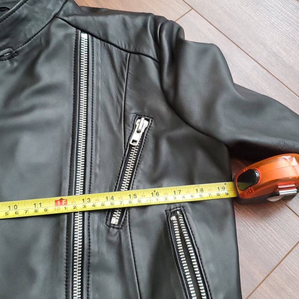 Leather jacket - Picture 8 of 11
